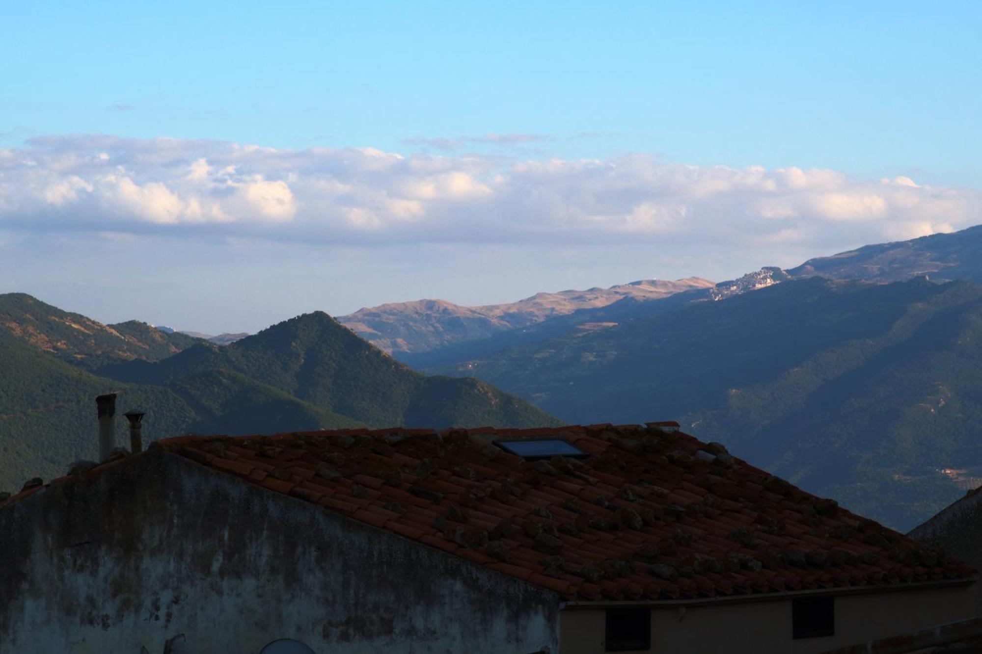 Aurusa - Casa Vacanze Pollina, Sicilia Autentica Villa Bagian luar foto